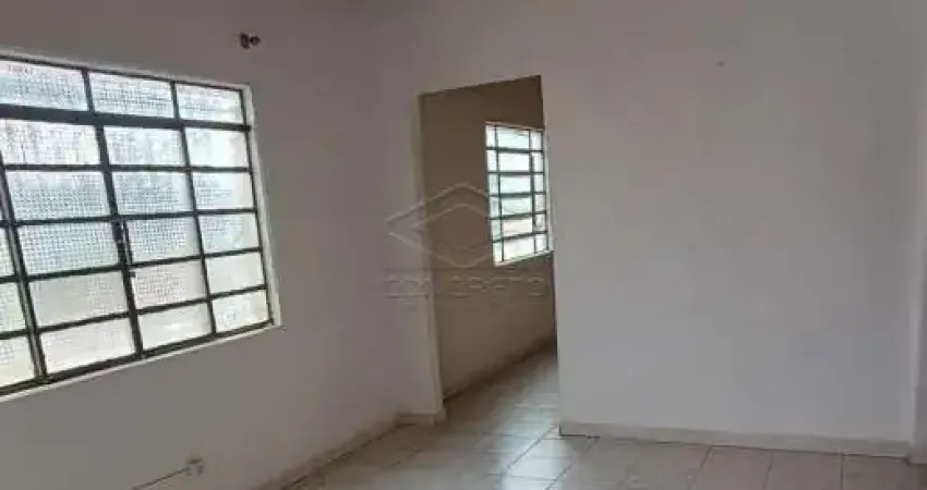 Casa com 2 quartos para alugar no Centro, Lençóis Paulista 