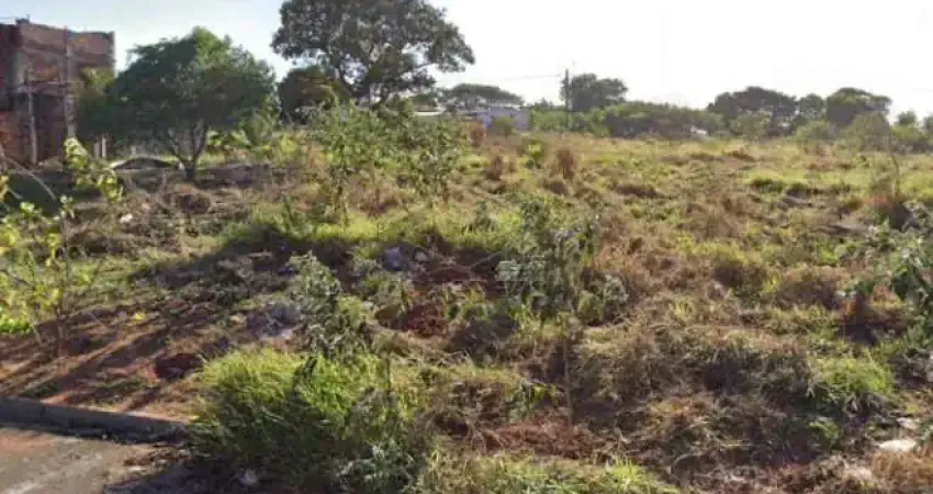 Excelente oportunidade de terreno no JARDIM MARÍLIA!