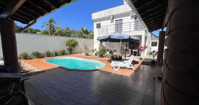 Casa com 3 quartos à venda no Jardim Itamaraty, Lençóis Paulista 