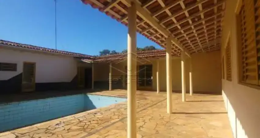 Casa com 7 quartos para alugar no Recanto Azul, Botucatu 