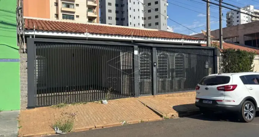 LINDA CASA COM 3 DORMITÓRIOS - PROXIMO À AVENIDA GETULIO VARGAS