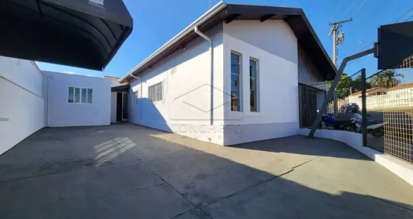 Casa com 3 quartos para alugar na Chácara Bela Vista, Jaú