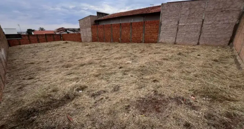 Casa à venda no Jardim Itamaraty, Lençóis Paulista 
