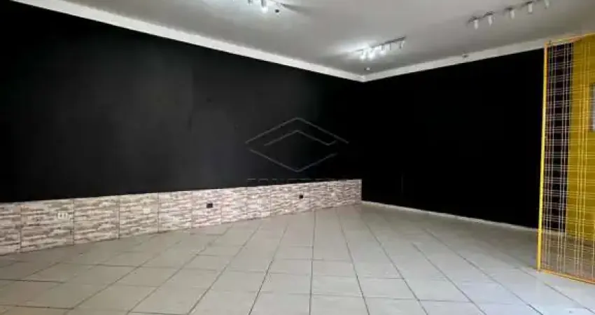 Lindo salão comercial com excelente visibilidade em ótima localização