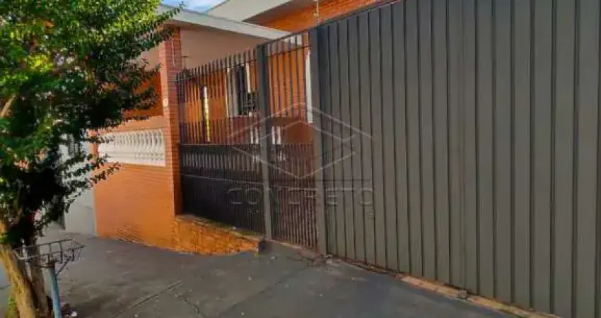 Casa com 4 quartos para alugar no Centro, Bauru