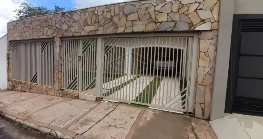 Casa com 3 quartos à venda na Vila Nossa Senhora de Fátima, Botucatu 