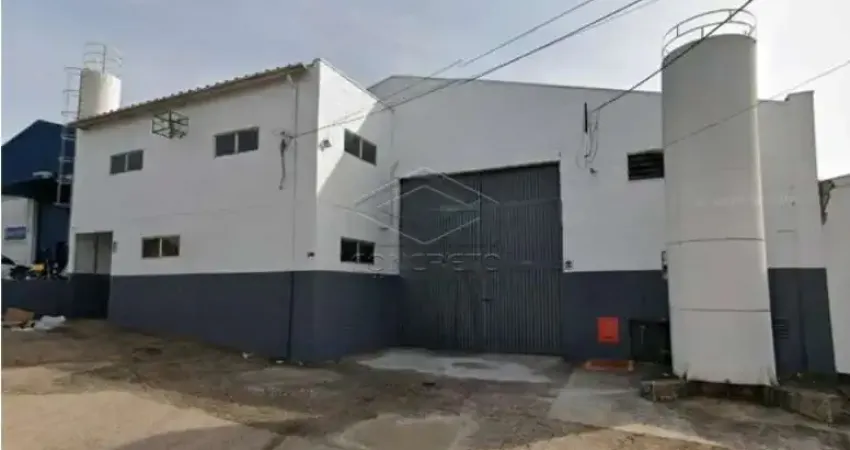 Excelente galpão comercial em localização privilegiada na cidade