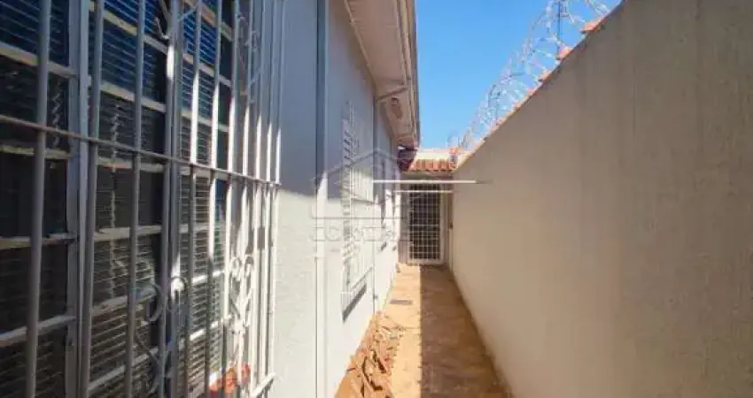 Casa com 2 quartos para alugar na Vila Falcão, Bauru