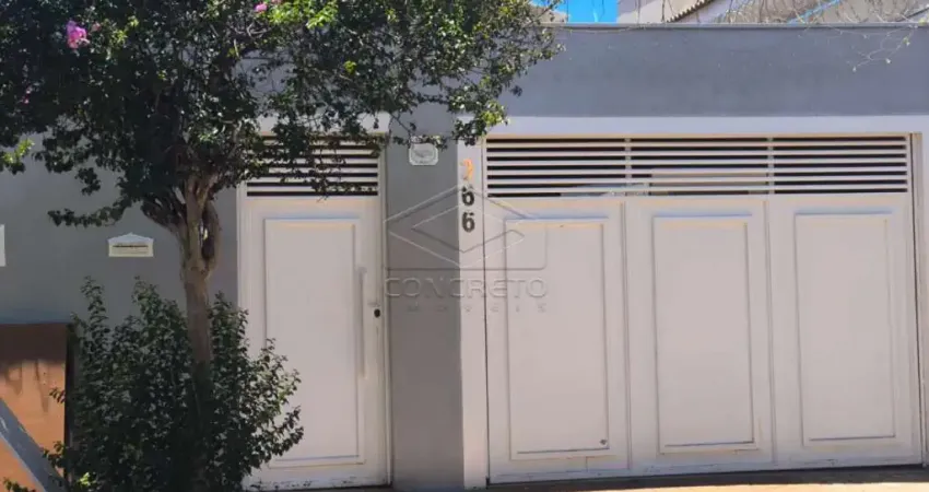 Oportunidade única: casa reformada, cozinha nova, área gourmet e energia sola