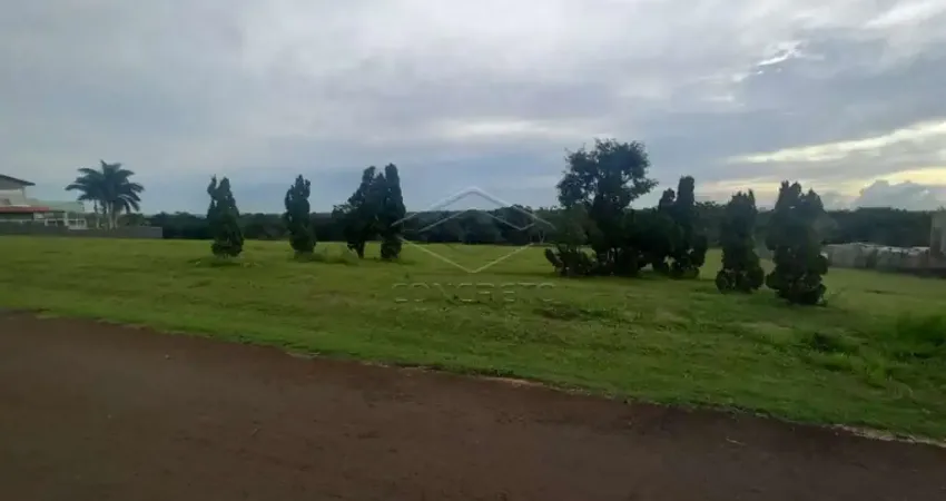 Vende-se terreno plano em condomínio fechado | 576 m² - varandas do tietê em iacanga