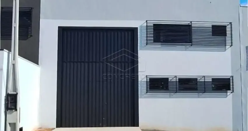 Excelente galpão comercial novo em localização privilegiada