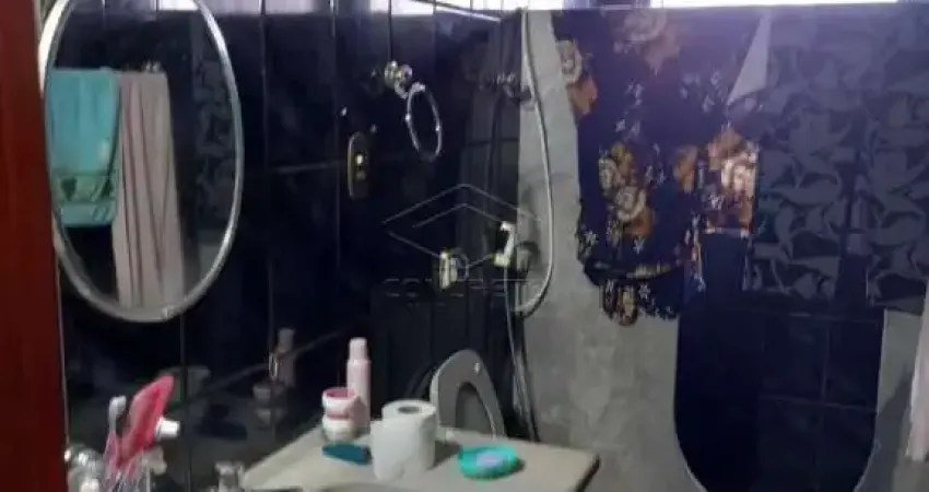 Casa a venda proximo a supermercado e universidade na vila falcão