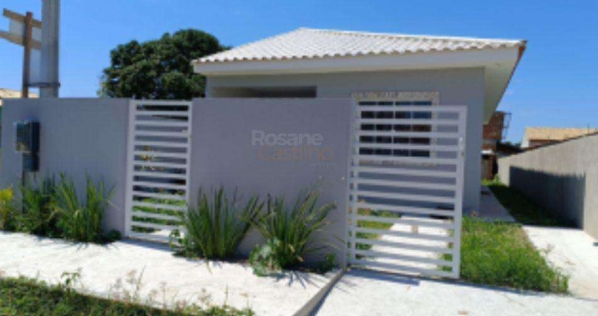Casa para Venda em Iguaba Grande, Capirava, 2 dormitórios, 1 suíte, 2 banheiros, 2 vagas