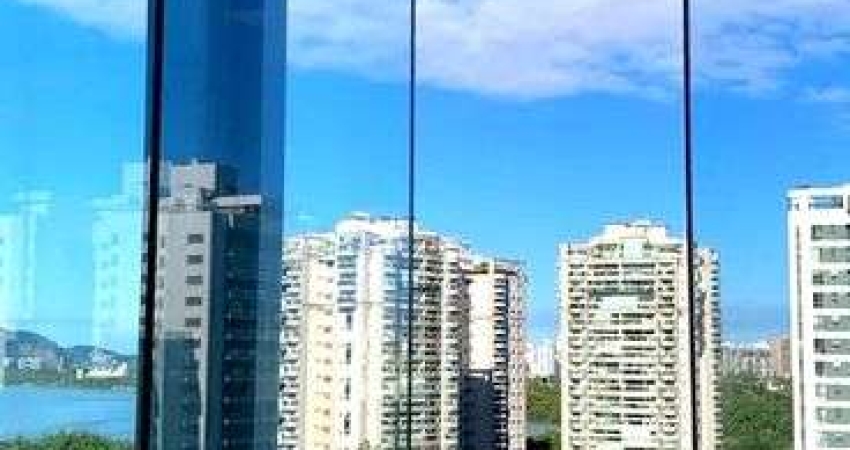 Apartamento Espaçoso | 140 m² | 4 Quartos (1 Suíte) | Barra da Tijuca