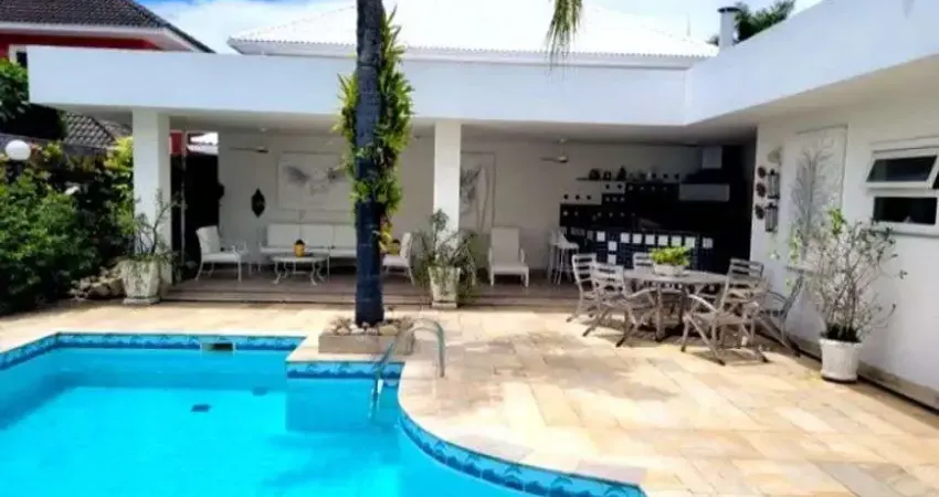 Oportunidade Imperdível! Casa Duplex de Alto Padrão no Condomínio Crystal Lake | Barra da Tijuca