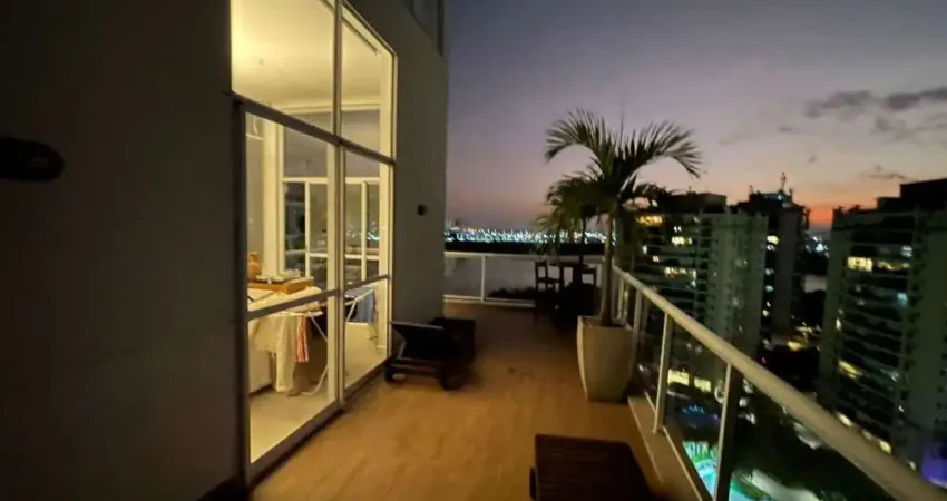 Qautro Paredes vende - Loft imponente, reformado e decorado por arquiteto, Loft com pé direito alto podendo fazer um mezanino, 156m2, 1 suite + lavabo