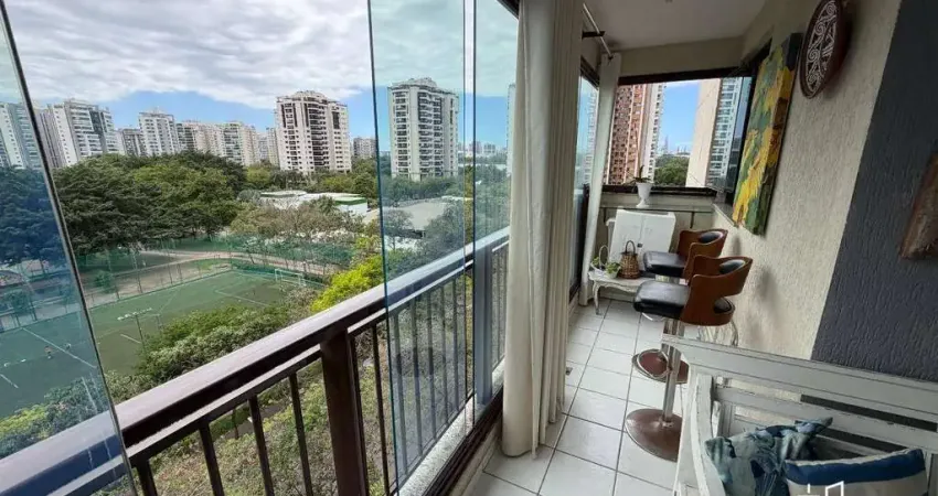 Quatro paredes aluga apto mobiliado na península , barra da tijuca , condomínio via bella 3 qts sendo 1 suíte 80 m2