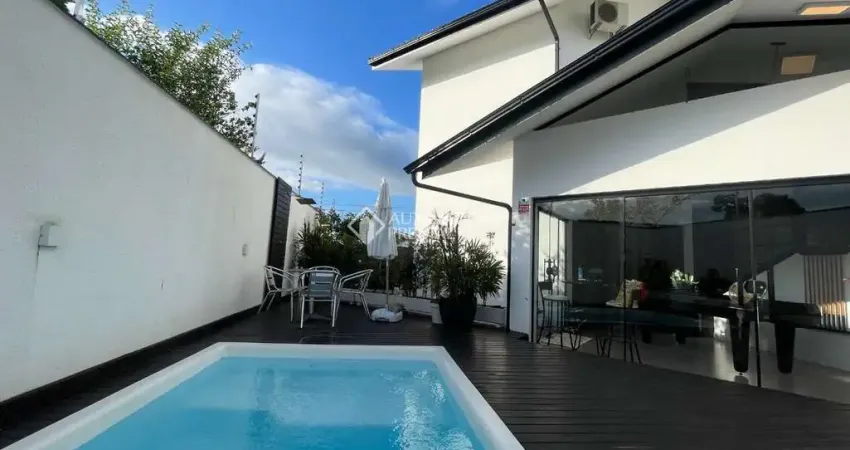 Casa com 4 quartos à venda na Rua Dário Nicodemos de Oliveira, 131, Centro, Palhoça