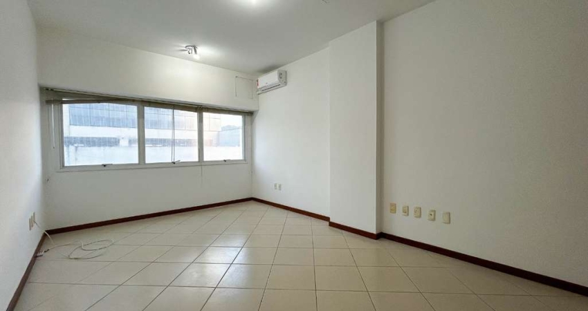 Sala comercial à venda na Avenida Desembargador Vítor Lima, 260, Trindade, Florianópolis