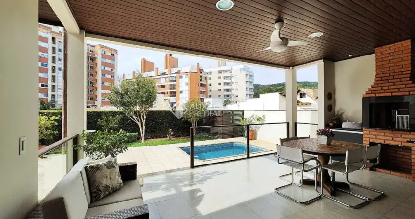 Casa com 4 quartos à venda na Rua José Durieux, 77, Córrego Grande, Florianópolis