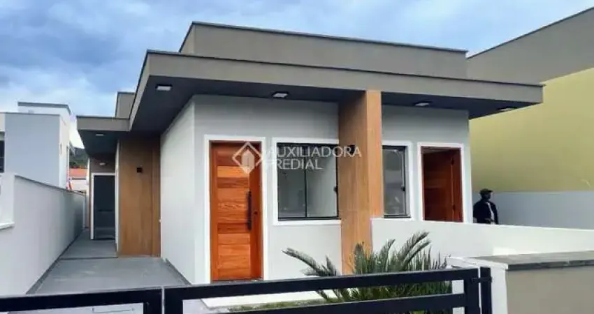 Casa com 2 quartos à venda na Marcio de Andrade, 301, Forquilhas, São José