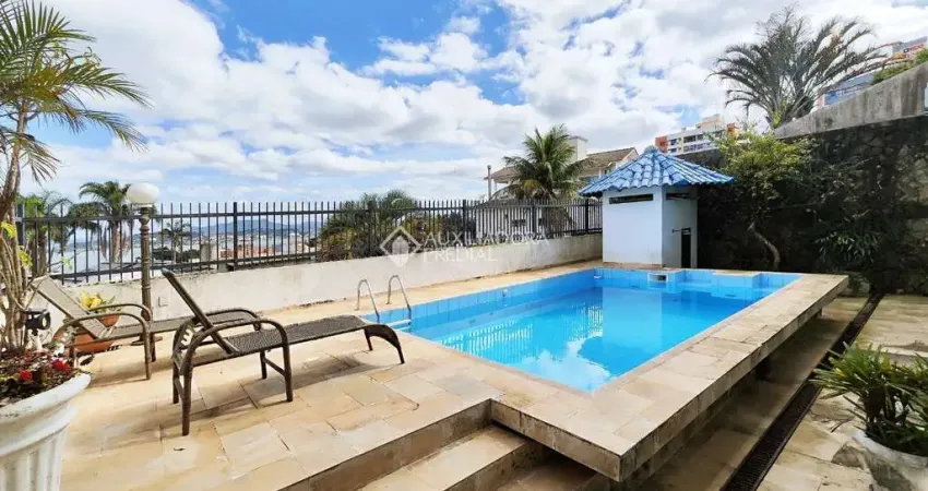 Casa com 5 quartos à venda na Rua Professora Emília Boos Schmidt, 77, Bom Abrigo, Florianópolis