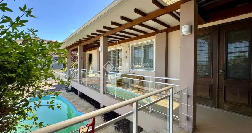 Casa com 3 quartos à venda na Servidão Laurita Apolinário, 62, Saco dos Limões, Florianópolis