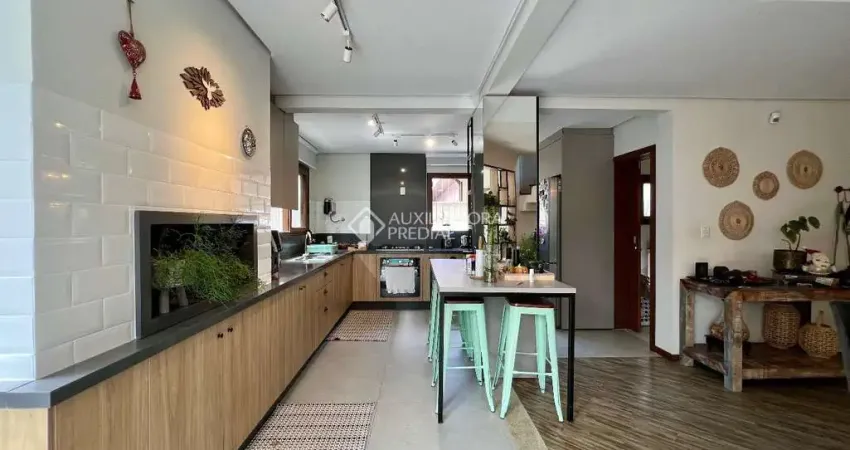 Casa com 4 quartos à venda na Rua Fernando José de Andrade, 207, Sambaqui, Florianópolis