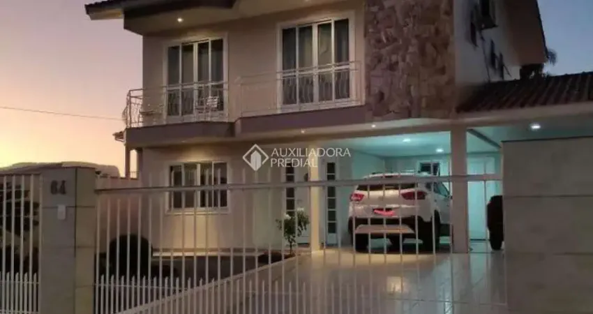 Casa com 3 quartos à venda na Rua Graciliano Carlos de Quadros, 164, Centro, Palhoça