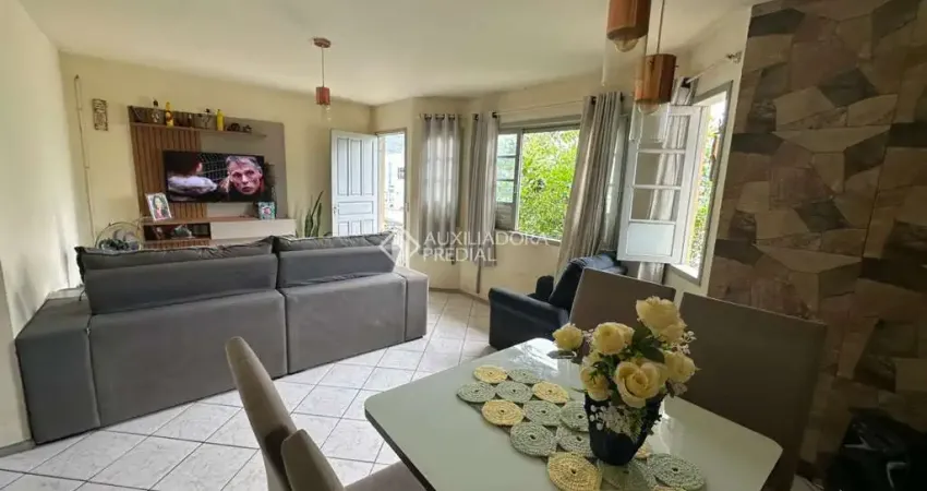 Casa com 3 quartos à venda na Rua Faial, 300, São Sebastião, Palhoça