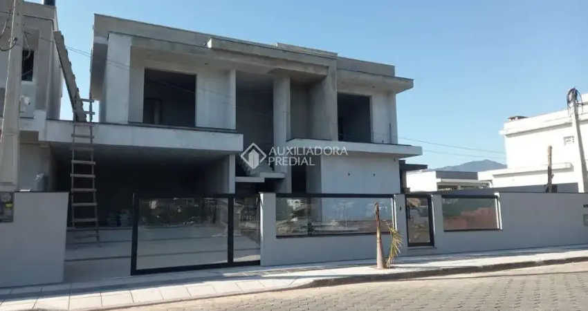 Casa com 3 quartos à venda na Rua Carlos Becker, 2, São Francisco, Santo Amaro da Imperatriz