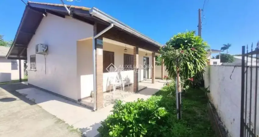 Casa com 3 quartos à venda na Juarez Geremias, 1, Campestre, Imbituba