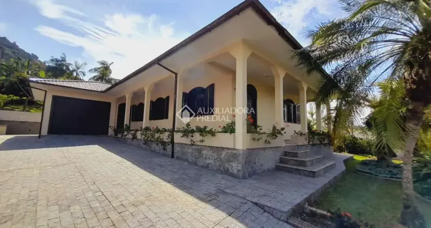 Casa com 3 quartos à venda na Rua Francisco Duarte, 140, Alto Aririu, Palhoça