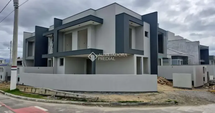 Casa com 2 quartos à venda na Onélia Teresinha Bolsoni, 1, Forquilhas, São José