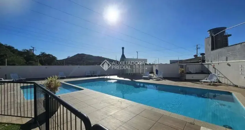 Apartamento com 2 quartos à venda na Rua Tomáz Domingos da Silveira, 3818, São Sebastião, Palhoça