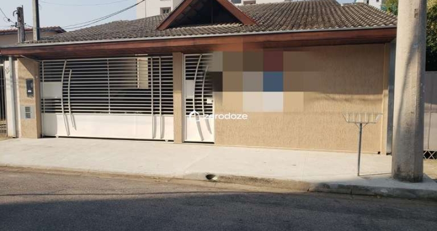 Casa térrea no Jardim Paraíso em São José dos Campos