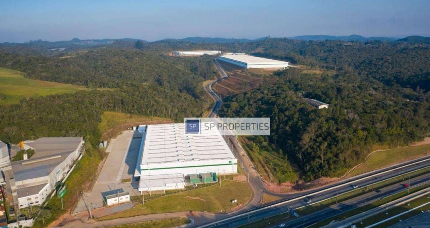 Galpão para alugar na Rod. Régis Bitencourt em Itapecerica da Serra/SP