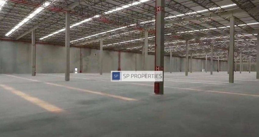 Galpão para alugar, 14800 m² em Santana de Parnaíba/SP