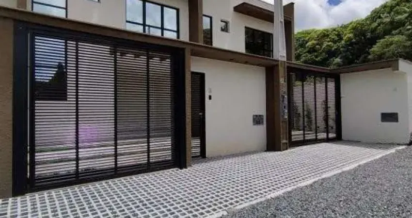 Casa com 3 quartos à venda no Glória, Joinville