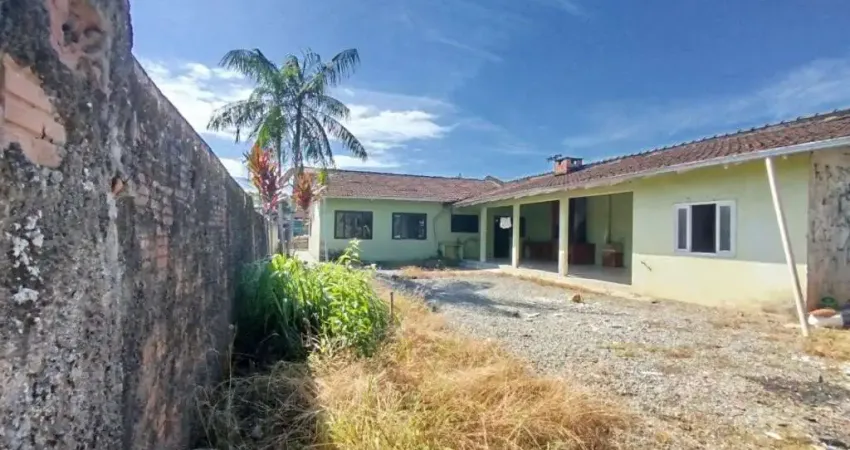 Casa com 4 quartos à venda na Vila Nova, Joinville 