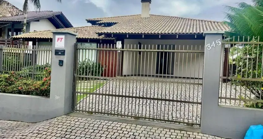 Casa com 5 quartos à venda no Saguaçu, Joinville 