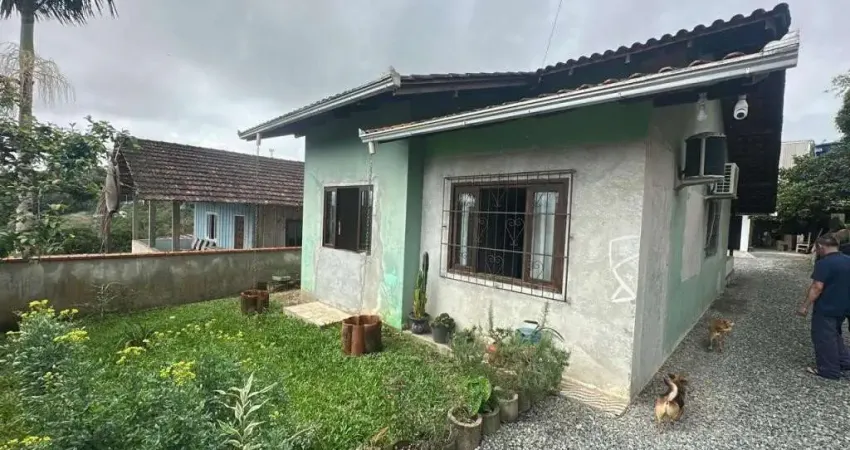 Casa com 2 quartos à venda no João Costa, Joinville 
