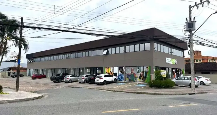 Sala comercial no costa e silva com 0 quartos para locação, 180 m²