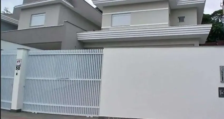 Casa com 4 quartos à venda no Glória, Joinville 