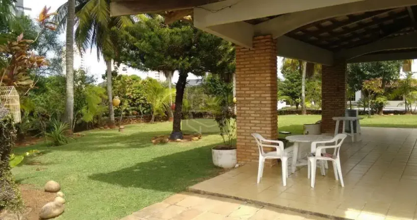 Casa para Venda em Salvador, Patamares, 6 dormitórios, 4 suítes, 6 banheiros, 5 vagas