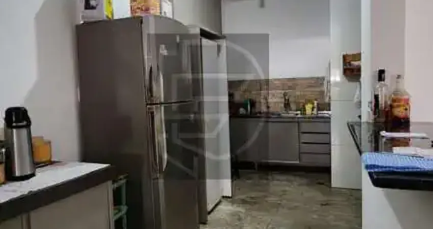 Casa para Venda em Salvador, Ribeira, 4 dormitórios, 1 suíte, 3 banheiros, 1 vaga
