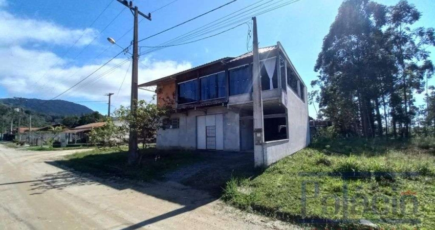 Casa com suíte e 3 banheiros na Vila da Glória/SFS!