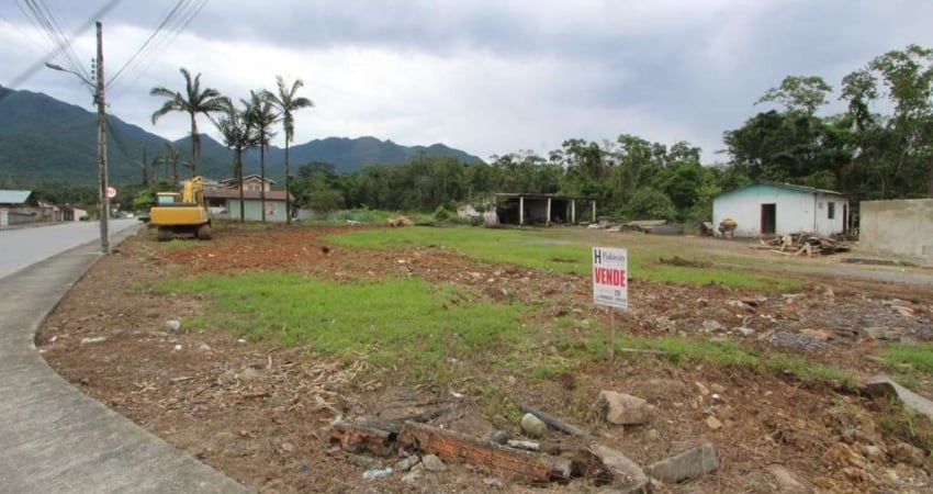 Casa com suíte e 3 banheiros na Vila da Glória/SFS