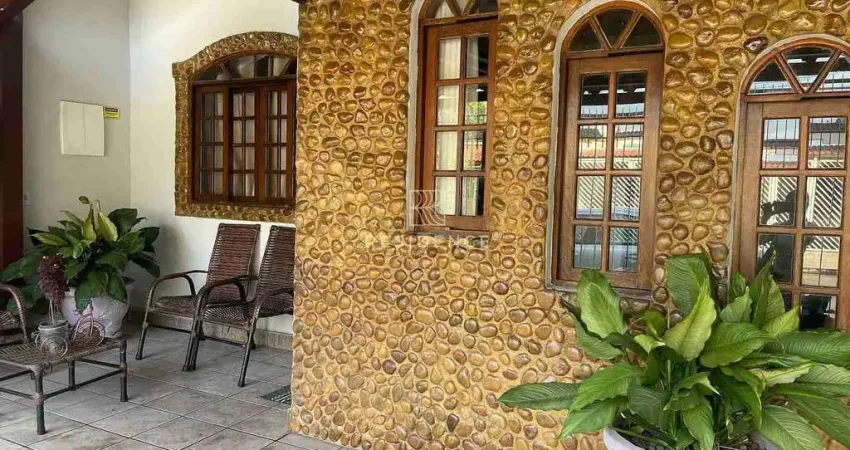 Casa com 4 quartos à venda no Volta Grande, Volta Redonda 