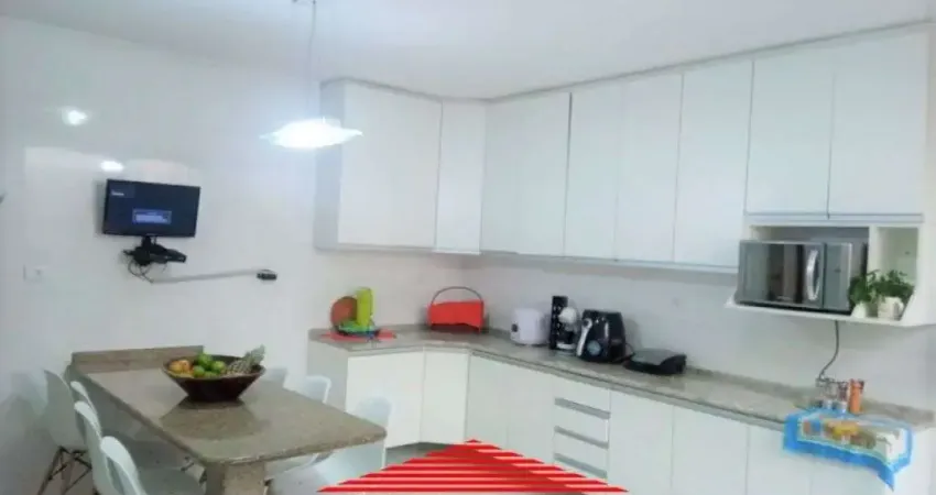 SOBRADO COM 4 SUÍTES, PRÓXIMO AO METRÔ ALTO DO IPIRANGA
